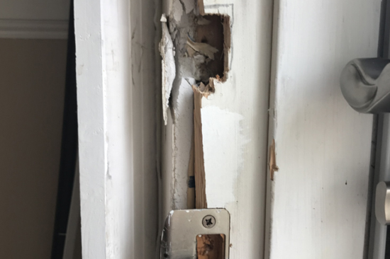 frame door repair Assiniboia East