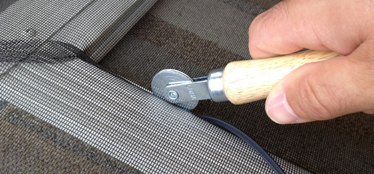 metal screen door repair in The Towns